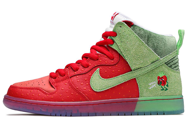 Nike SB Dunk High Pro (Women)
